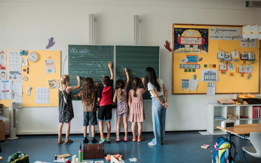 Mahlzeiten durch die Kindertafel
