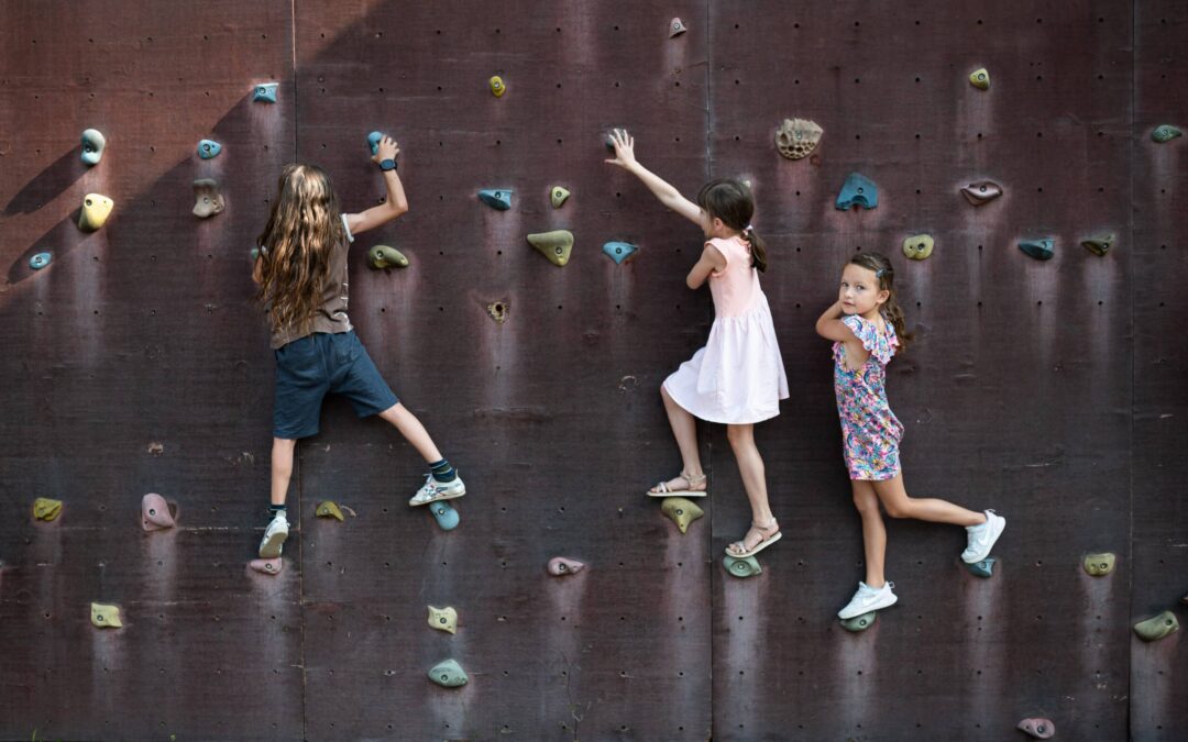 Trainingsgerät für Rollstuhlfahrende an der Hans-Schöbel-Schule