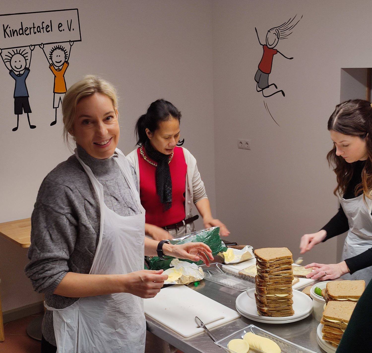Simone Nierhaus, Lin, Julia Späth
